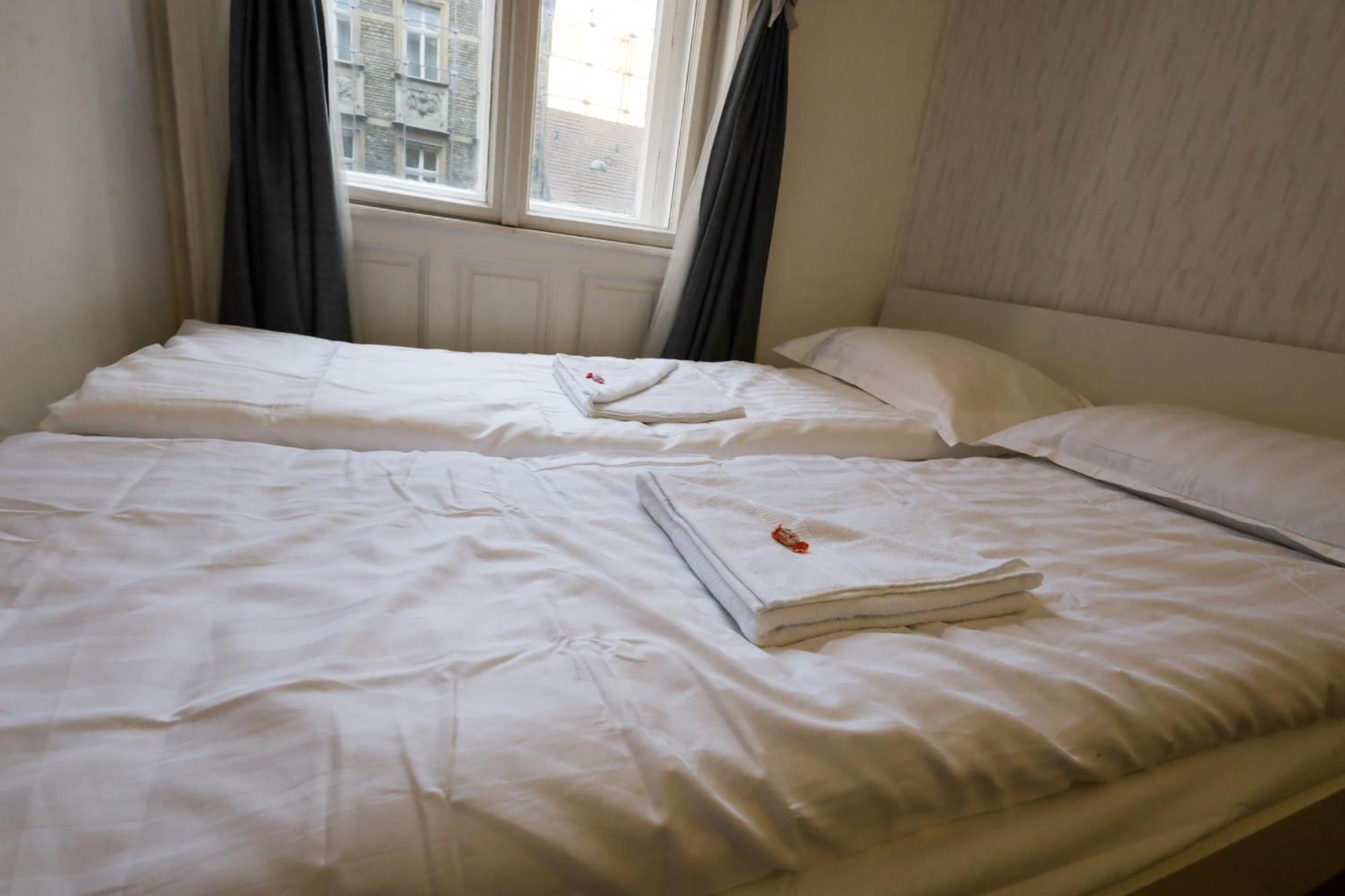 Apartment Pest-port 4 For 16 Person Budapest