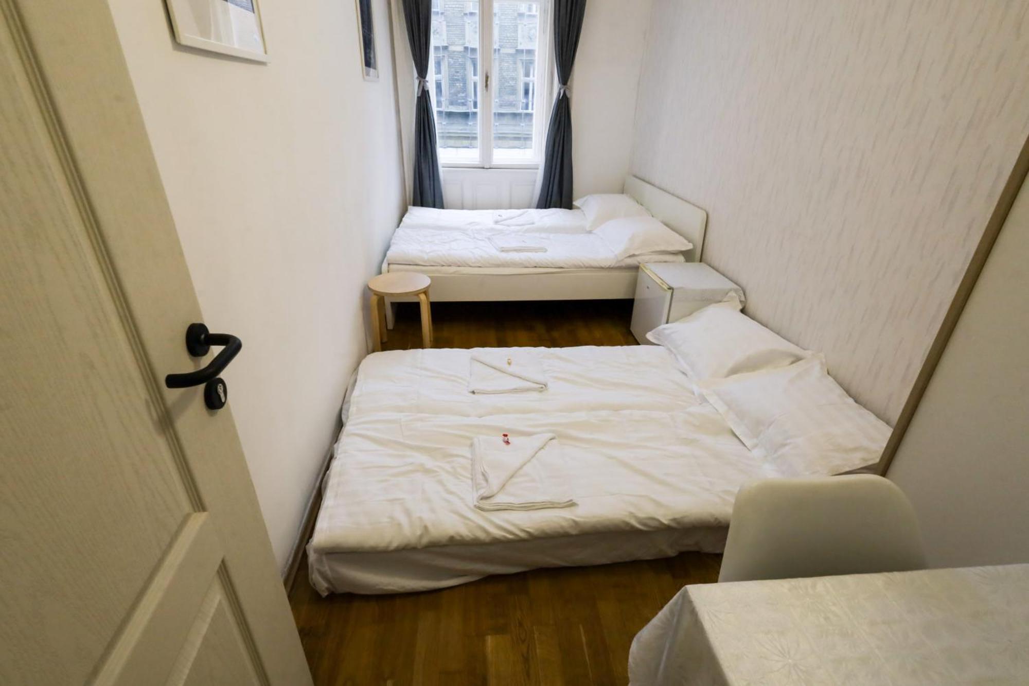 Apartment Pest-port 4 For 16 Person Budapest